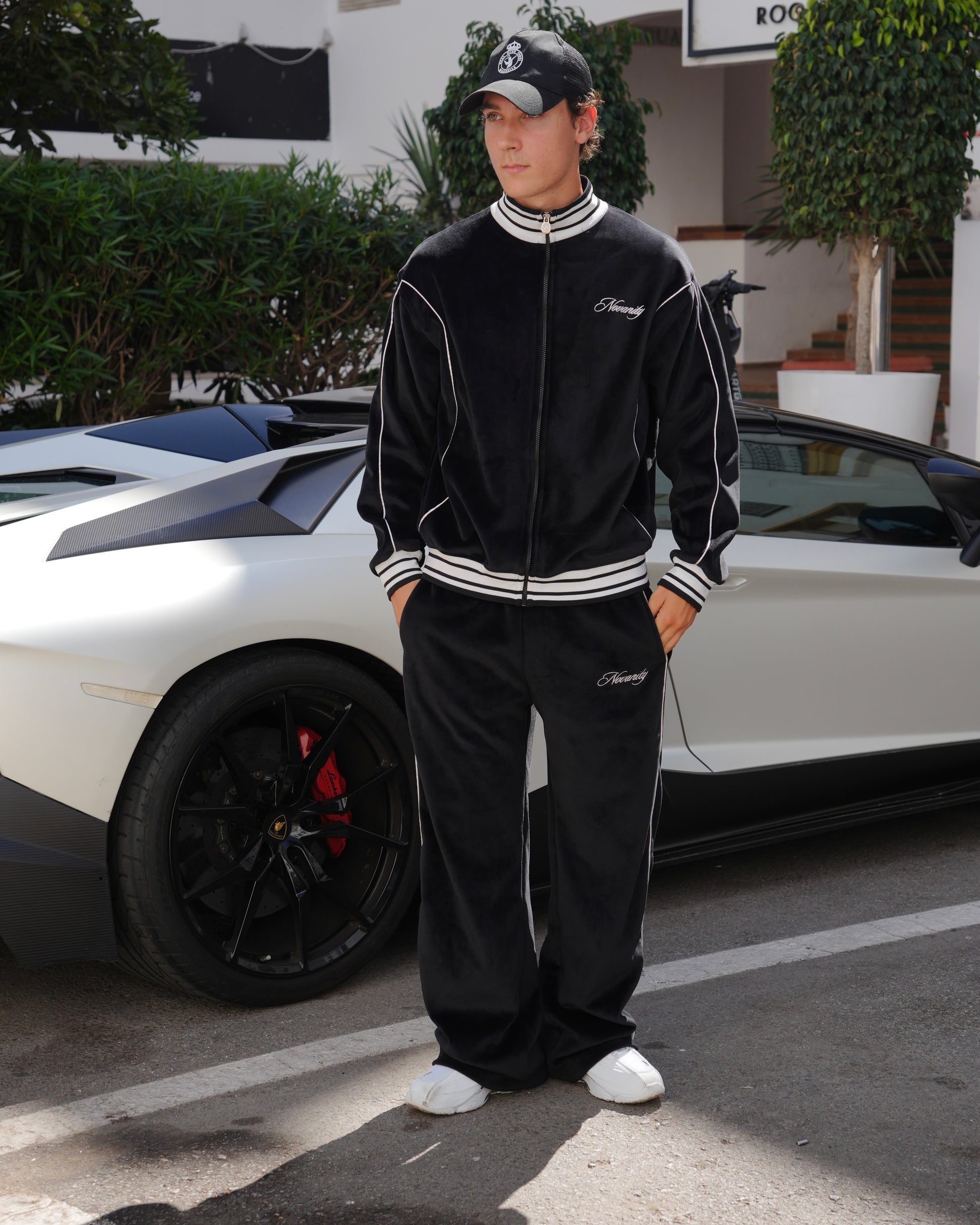 Velour Jogger Black